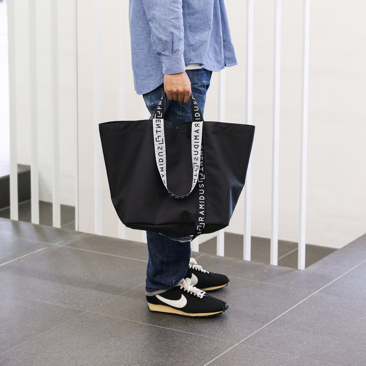 RAMIDUS SQUARE TOTE BAG (M)
