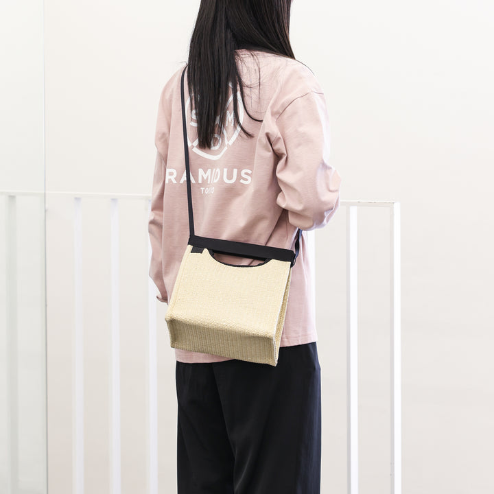 BOX TOTE BAG