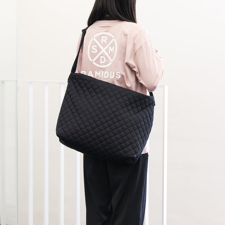SHOULDER BAG (L)