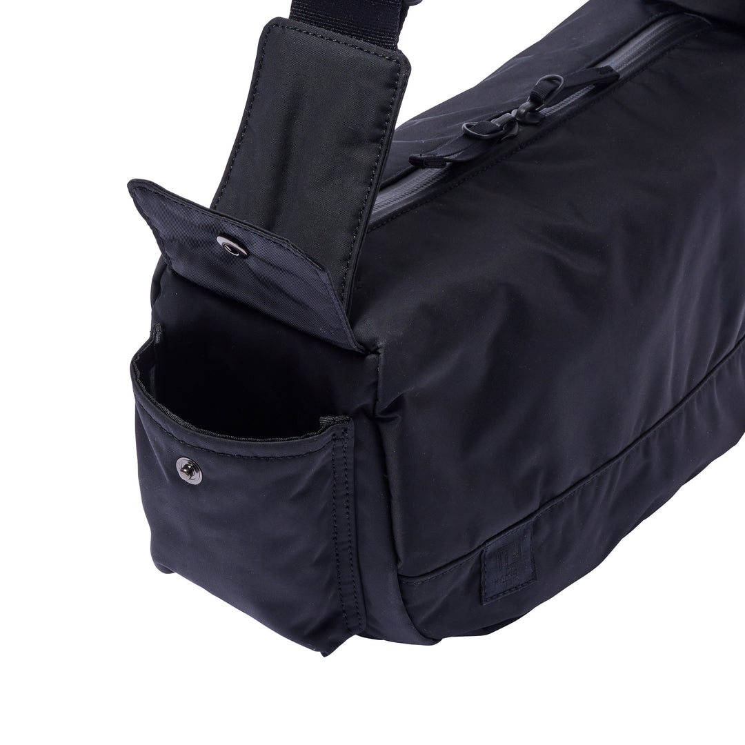 ZIP SHOULDER BAG (S)