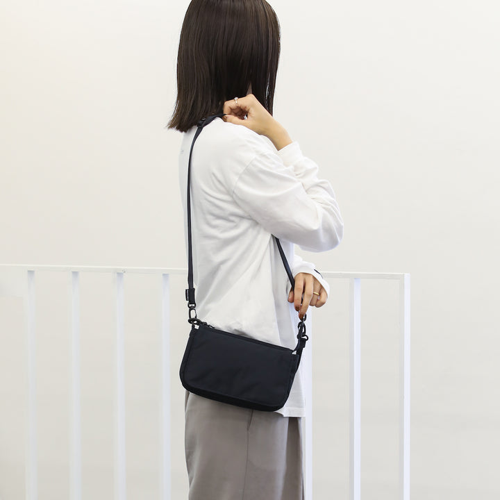 ACCESSORY POUCH