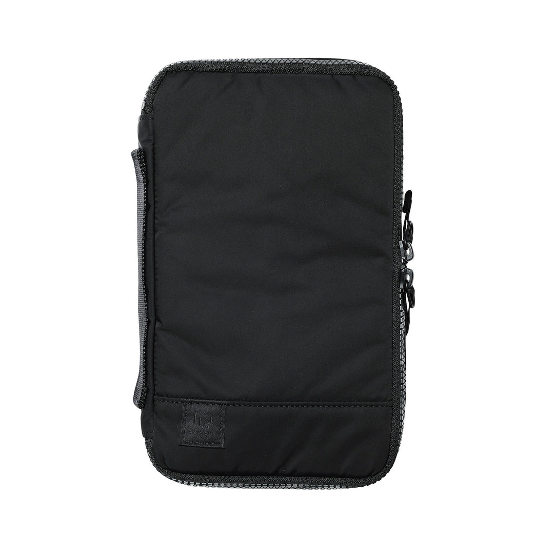 TRAVEL ORGANIZER
