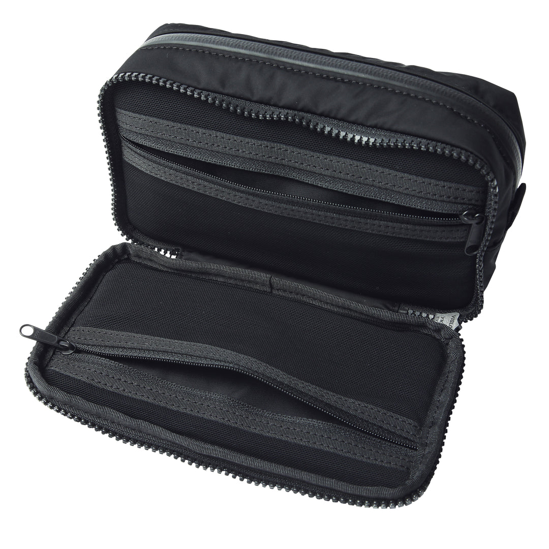 GROOMING POUCH