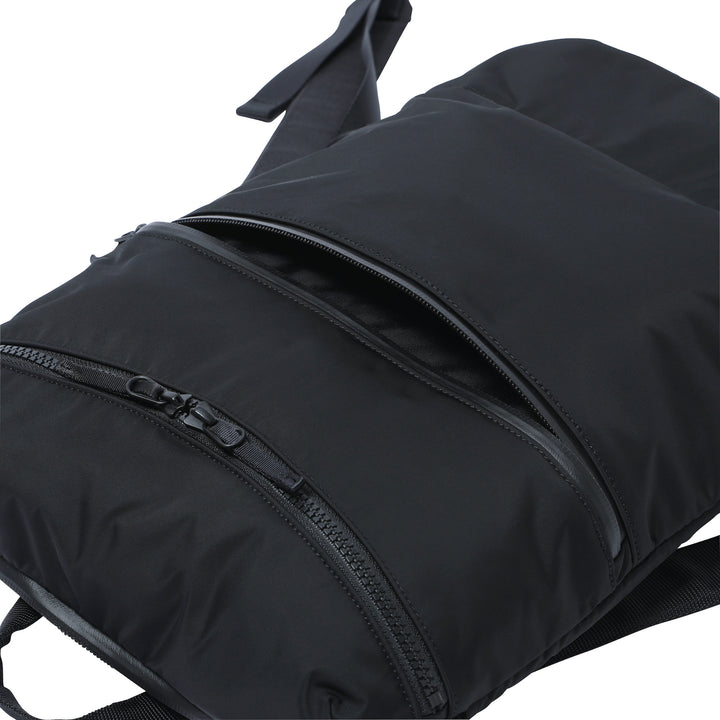 SLIM BACKPACK
